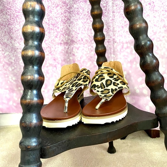 Animal print sandal, zip heel, rope detail - Picture 2 of 14
